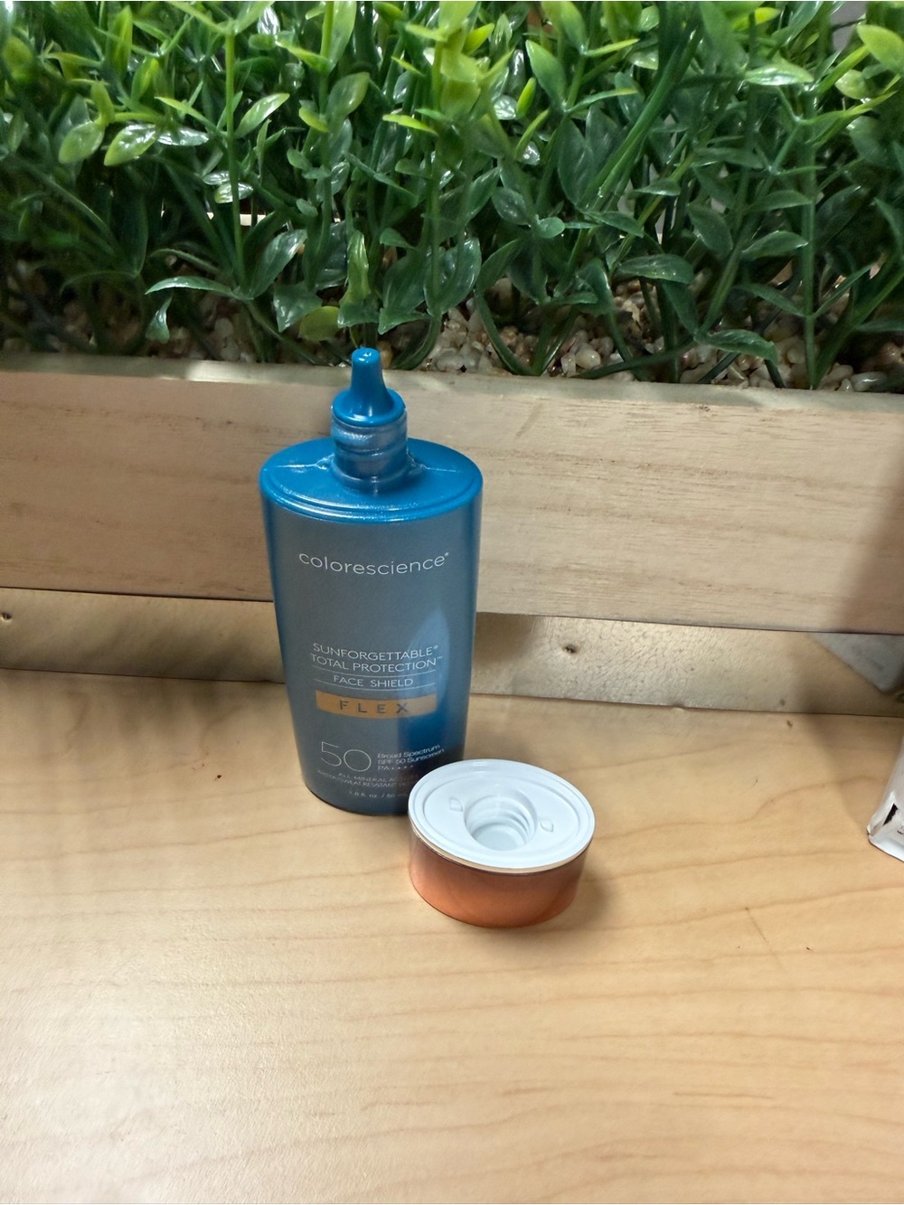 Colorescience Total Protection FLEX (NEW!) - Picture 6 of 13